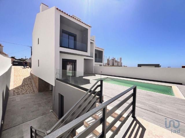 Prestigiosa casa à venda Atouguia da Baleia, Portugal