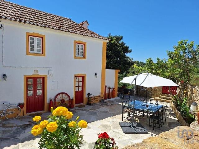 Prestigiosa casa de 143 m² à venda Igreja Nova e Cheleiros, Portugal