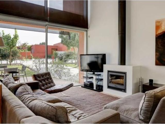 Prestigiosa casa de 141 m² para alugar Óbidos, Leiria