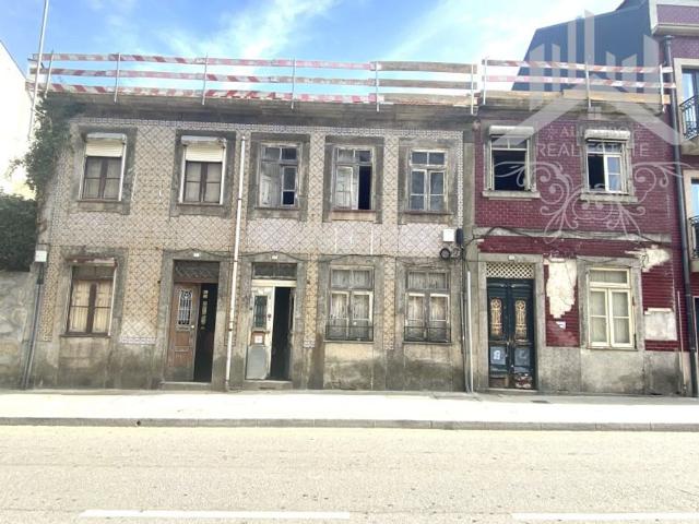 Prestigiosa casa de 147 m² à venda Constituicao Cedofeita, Porto