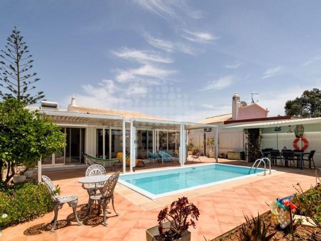 Prestigiosa casa de 147 m² à venda Albufeira, Faro