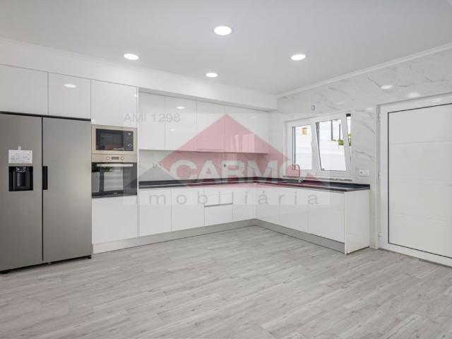 Prestigiosa casa de 160 m² à venda Montijo, Setúbal
