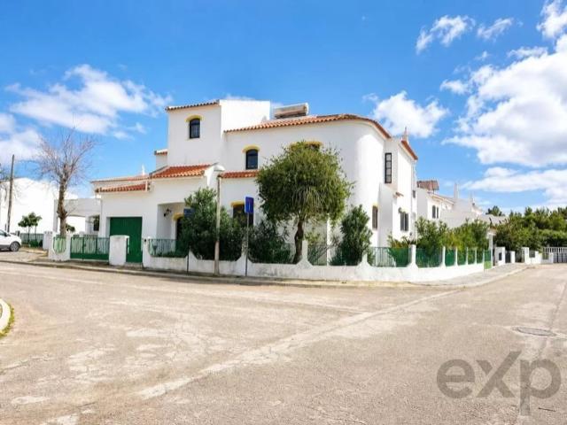 Prestigiosa casa de 180 m² à venda Castro Marim, Faro