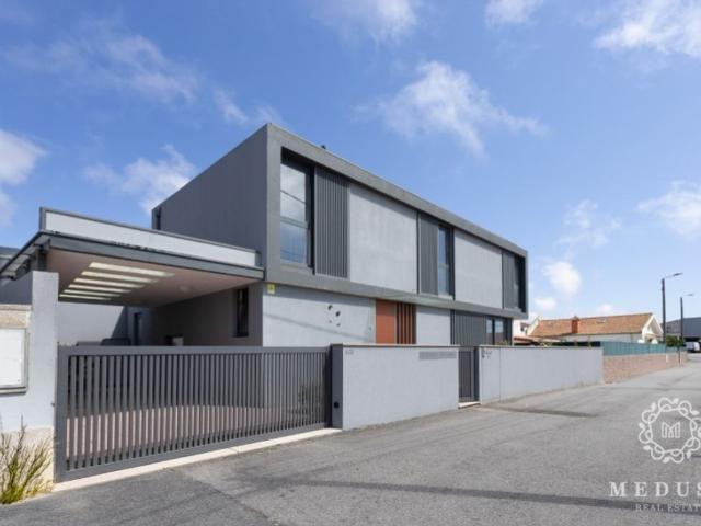Prestigiosa casa de 180 m² à venda Vila Nova de Gaia, Portugal