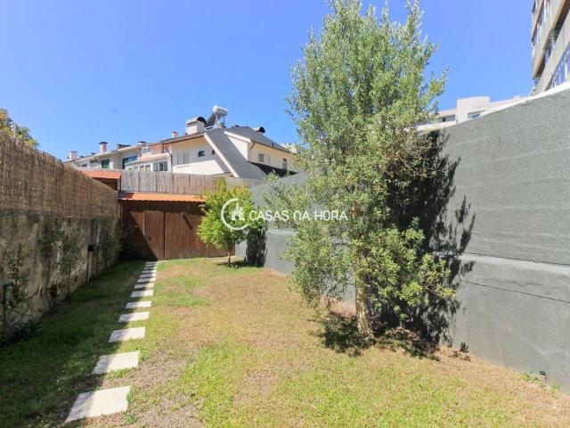 Prestigiosa casa de 180 m² para alugar Porto, Portugal