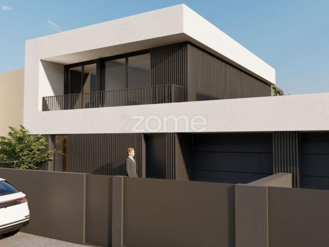 Prestigiosa casa de 181 m² à venda Matosinhos, Porto