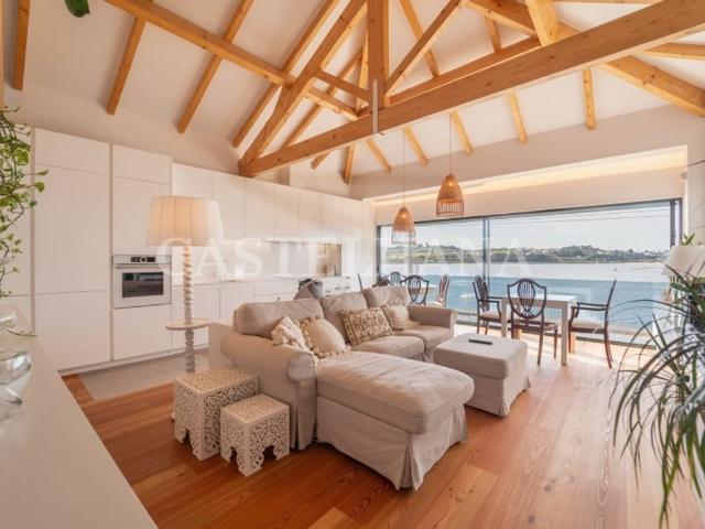 Prestigiosa casa de 188 m² à venda Foz Massarelos, Porto