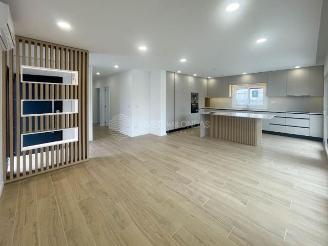 Prestigiosa casa de 190 m² à venda Pinhal do General, Seixal, Setúbal