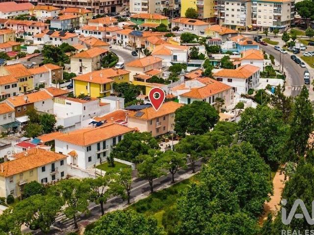 Prestigiosa casa de 190 m² à venda Queluz e Belas, Portugal