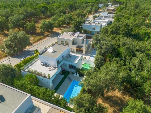 Prestigiosa casa de 198 m² à venda Sesimbra, Setúbal