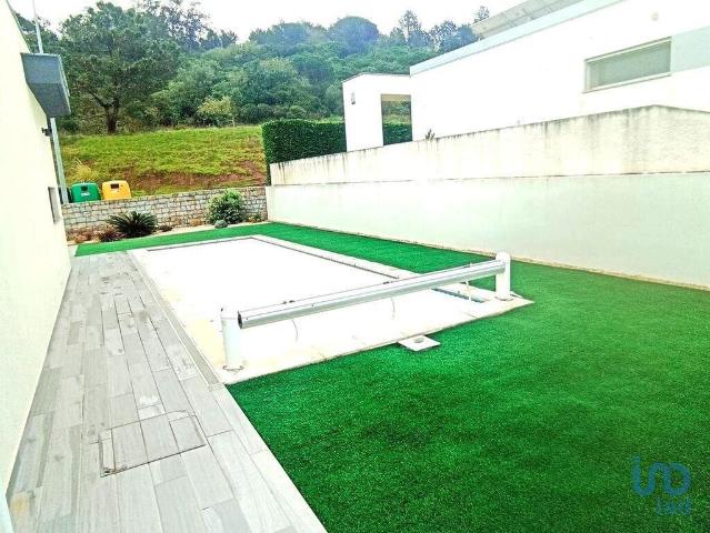 Casa de 137 m² à venda Caldas da Rainha, Leiria