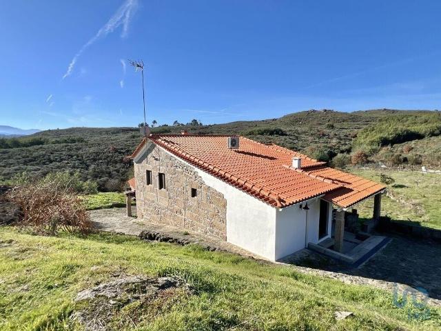 Prestigiosa casa de 250 m² à venda Fornos de Algodres, Guarda