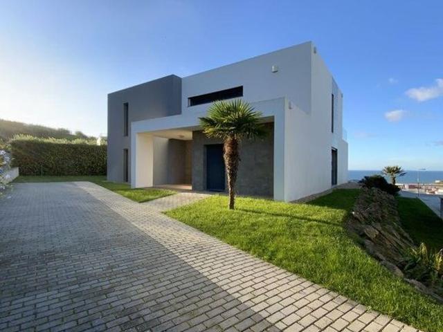Prestigiosa casa de 250 m² à venda Lourinhã, Portugal