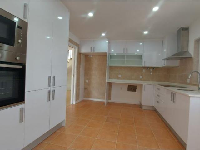 Casa de prestígio de 254 m² à venda Vale Cavala, Charneca de Caparica, Almada, Setúbal