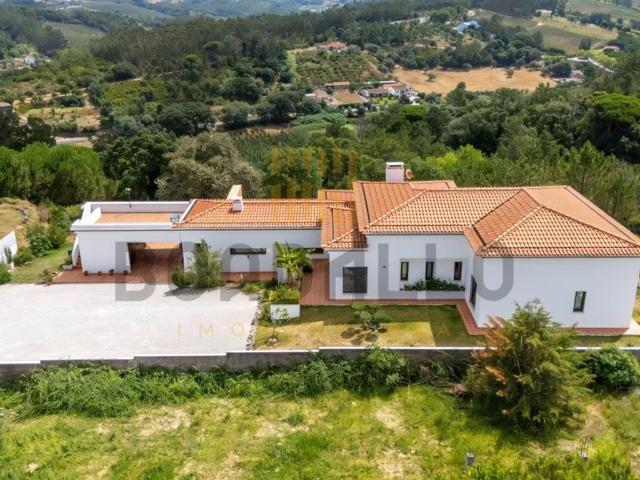 Prestigiosa casa de 256 m² à venda Caldas da Rainha, Portugal