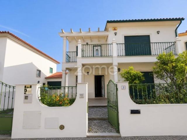 Prestigiosa casa de 260 m² à venda Vila Nova da Barquinha, Portugal