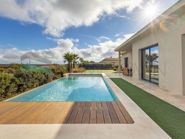 Prestigiosa casa de 261 m² à venda Montenegro, Faro