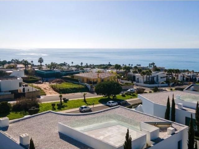 Prestigiosa casa de 203 m² à venda Porto de Mos, Lagos, Faro