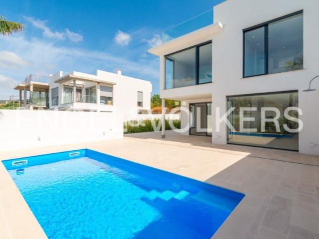 Prestigiosa casa de 200 m² à venda Santa Barbara de Nexe, Faro