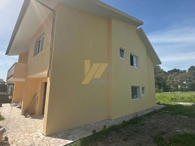 Prestigiosa casa de 200 m² à venda Santa Maria da Feira, Aveiro