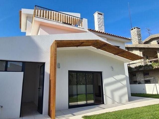 Prestigiosa casa de 202 m² à venda Carnaxide e Queijas, Oeiras, Lisboa