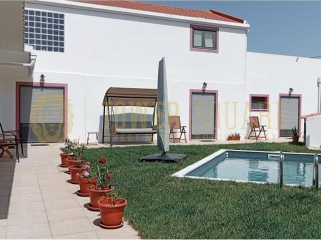 Prestigiosa casa de 218 m² à venda Moita, Portugal