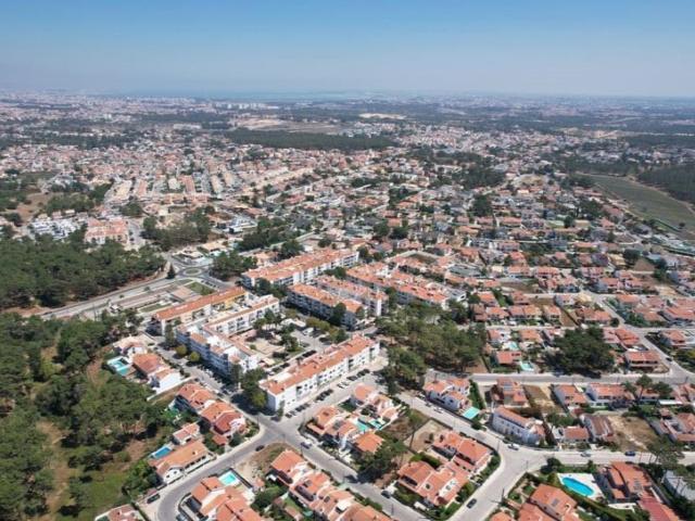Prestigiosa casa de 220 m² à venda Charneca de Caparica, Portugal