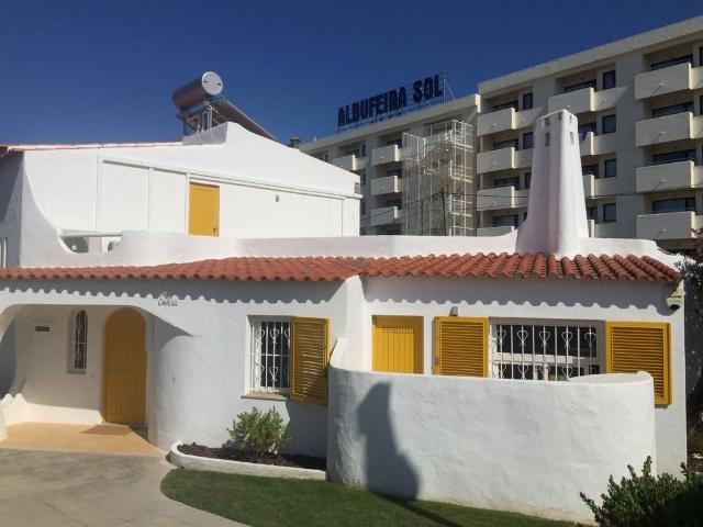 Prestigiosa casa de 237 m² à venda Albufeira e Olhos de Água, Portugal