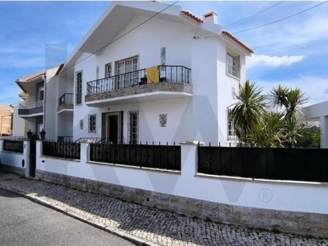 Prestigiosa casa de 239 m² à venda Cascais, Lisboa