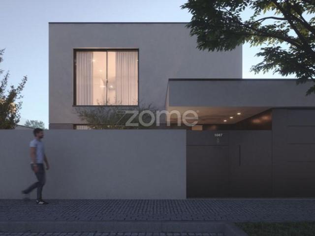 Prestigiosa casa de 343 m² à venda Maia, Portugal