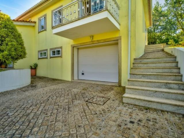 Prestigiosa casa de 343 m² à venda Póvoa de Lanhoso, Braga