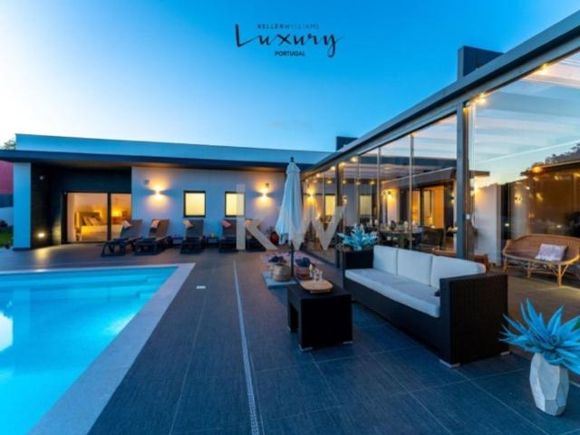 Prestigiosa casa de 348 m² à venda Mafra, Portugal