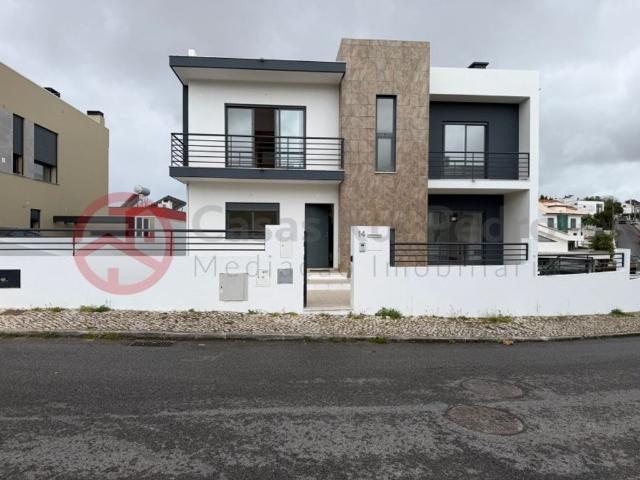 Prestigiosa casa de 371 m² à venda Feijo, Almada, Setúbal