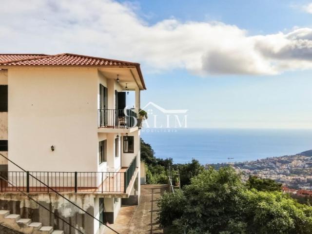 Prestigiosa casa de 374 m² à venda Funchal, Portugal