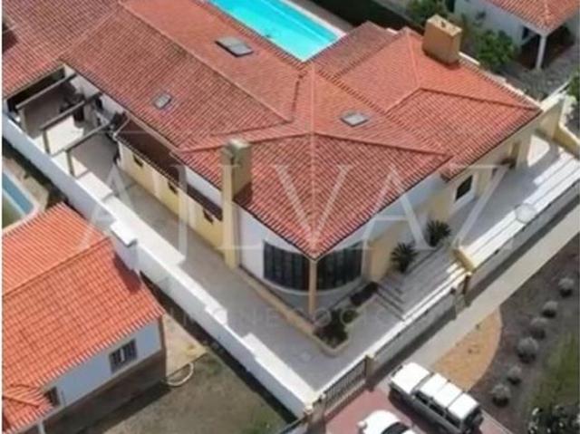 Prestigiosa casa de 374 m² à venda Santiago do Cacém, Portugal