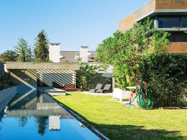 Prestigiosa casa de 389 m² à venda Cascais, Portugal