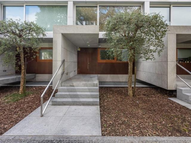 Prestigiosa casa de 396 m² à venda Porto, Portugal