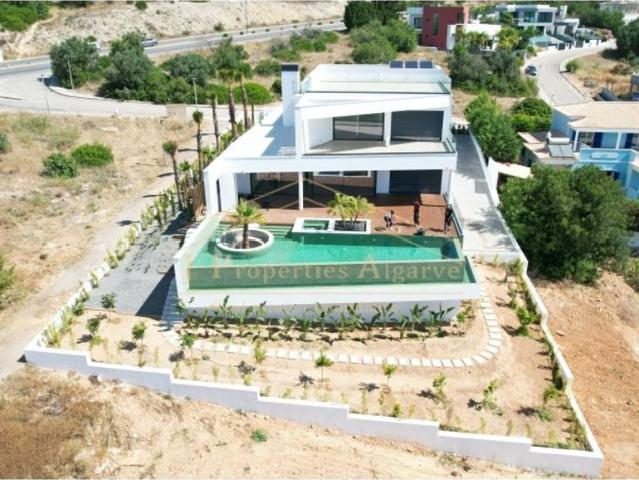 Prestigiosa casa de 300 m² à venda Albufeira, Faro