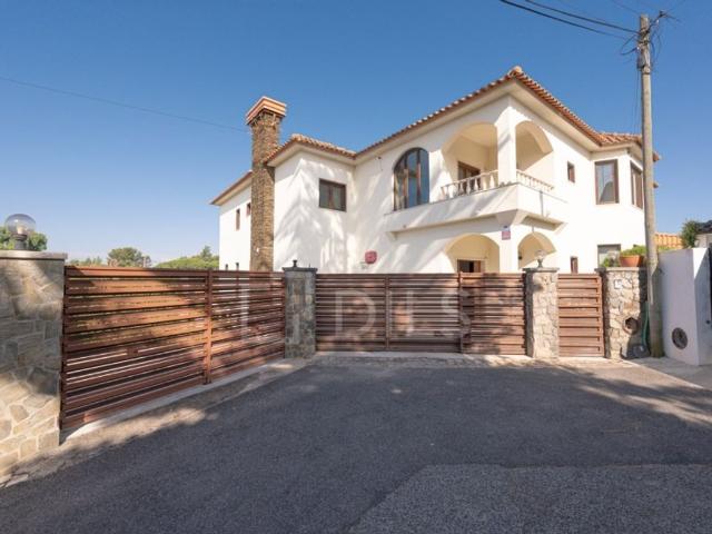 Prestigiosa casa de 313 m² à venda Torre, Cascais e Estoril, Cascais, Lisboa