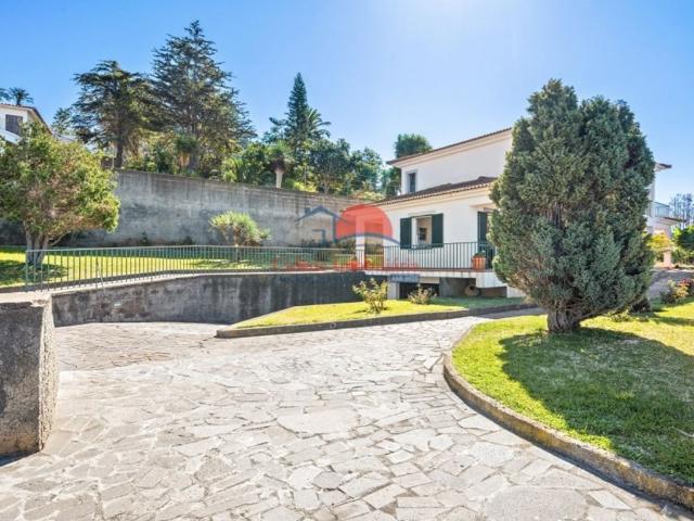 Prestigiosa casa de 312 m² à venda Livramento, Funchal, Madeira