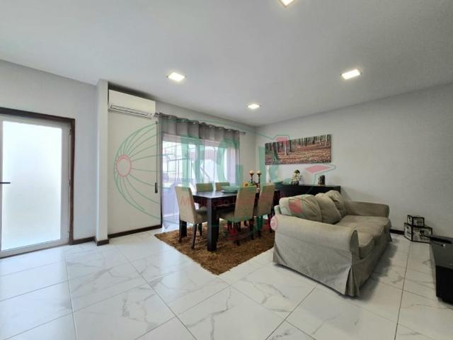Prestigiosa casa de 326 m² à venda Gondomar, Porto