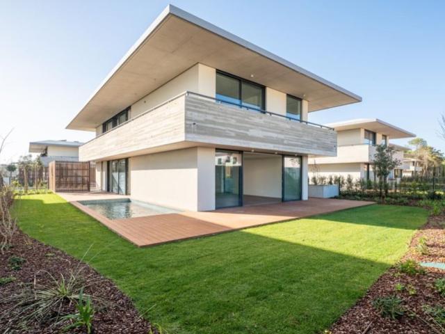 Prestigiosa casa de 331 m² à venda Cascais e Estoril, Cascais, Lisboa