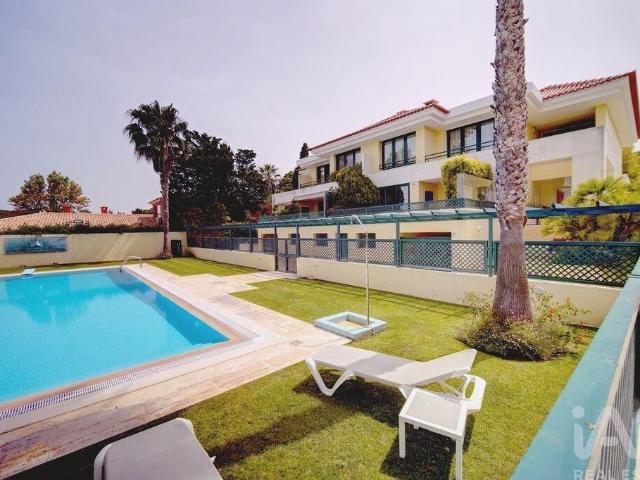 Prestigiosa casa de 331 m² à venda Cascais, Portugal