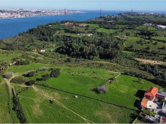 Prestigiosa casa de 332 m² à venda Almada, Setúbal