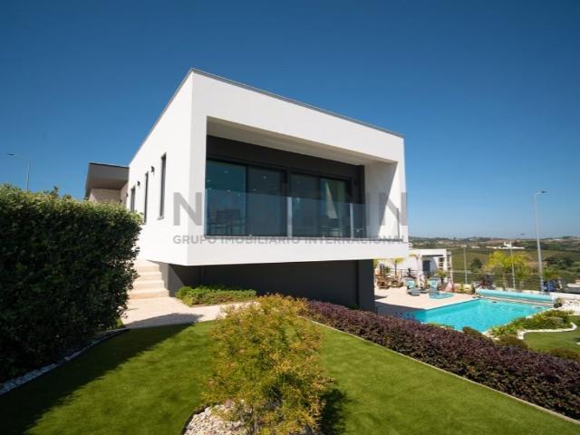 Prestigiosa casa de 339 m² à venda Bombarral, Leiria