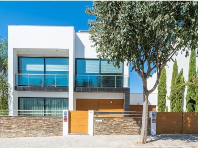 Prestigiosa casa de 447 m² à venda Ria Shopping, Olhão, Faro