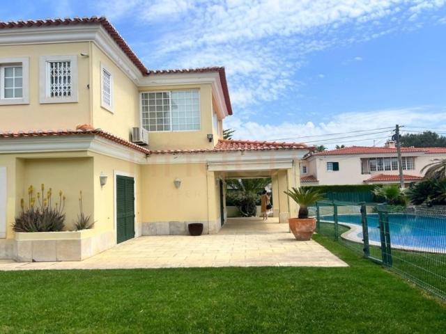 Prestigiosa casa de 444 m² à venda Cascais, Portugal