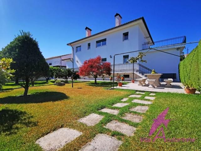 Prestigiosa casa de 466 m² à venda Viana do Castelo