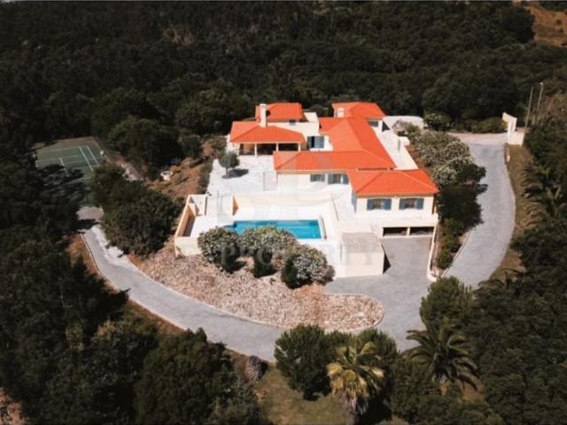 Prestigiosa casa de 495 m² à venda Óbidos, Portugal