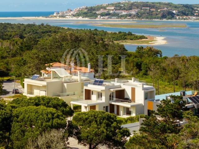 Prestigiosa casa de 406 m² à venda Quinta do Bom Sucesso, Óbidos, Leiria